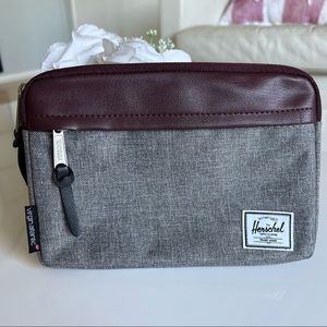 NWOT Herschel Travel Pouch